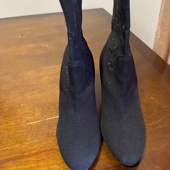 Louis Vuitton Booties - Picture 4 of 9
